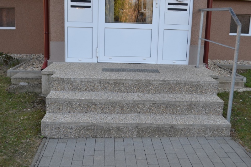 Stavebné práce Obklady a dlažby Stavebné práce Obklady a dlažby